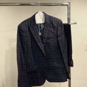 Men’s Suit